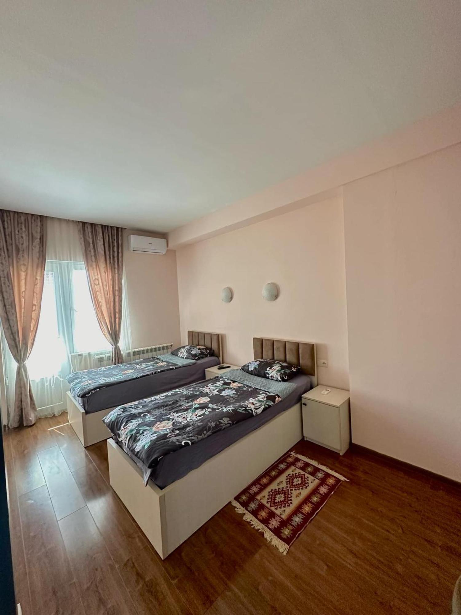 Cozy & Sweet Home Tbilisi Exteriör bild